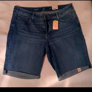 Nwt Womens St.johns Bay Plus Size Bermuda Denim Shorts Size 20